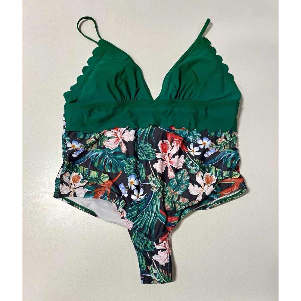 SHEIN Women’s Plus Green Tropical Floral One-Piece Swimsuit